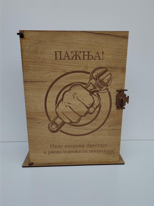 Mini bar „Mehaničar” – Kad se posao završi, ide nagrada! 🔧🥃 - Slika 2