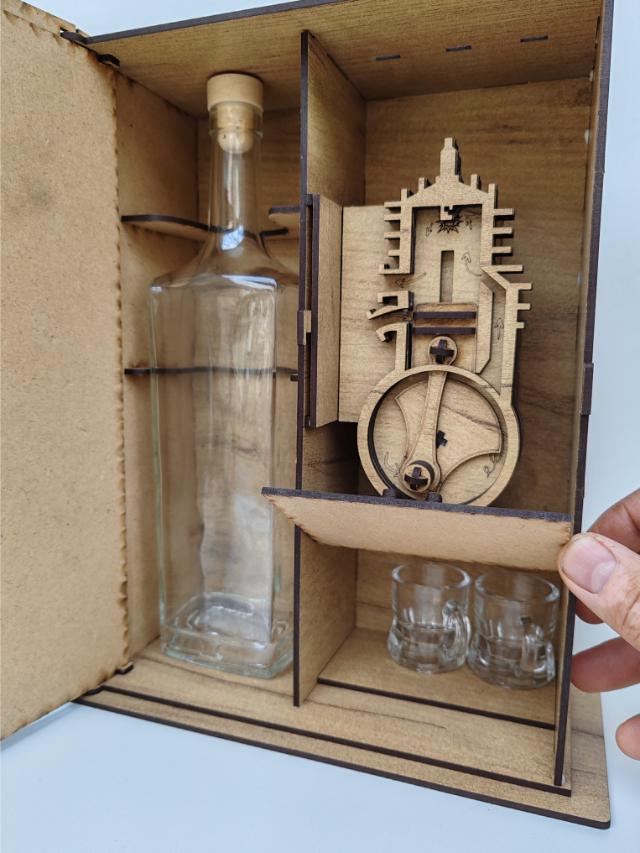 Mini bar „Mehaničar” – Kad se posao završi, ide nagrada! 🔧🥃 - Slika 4