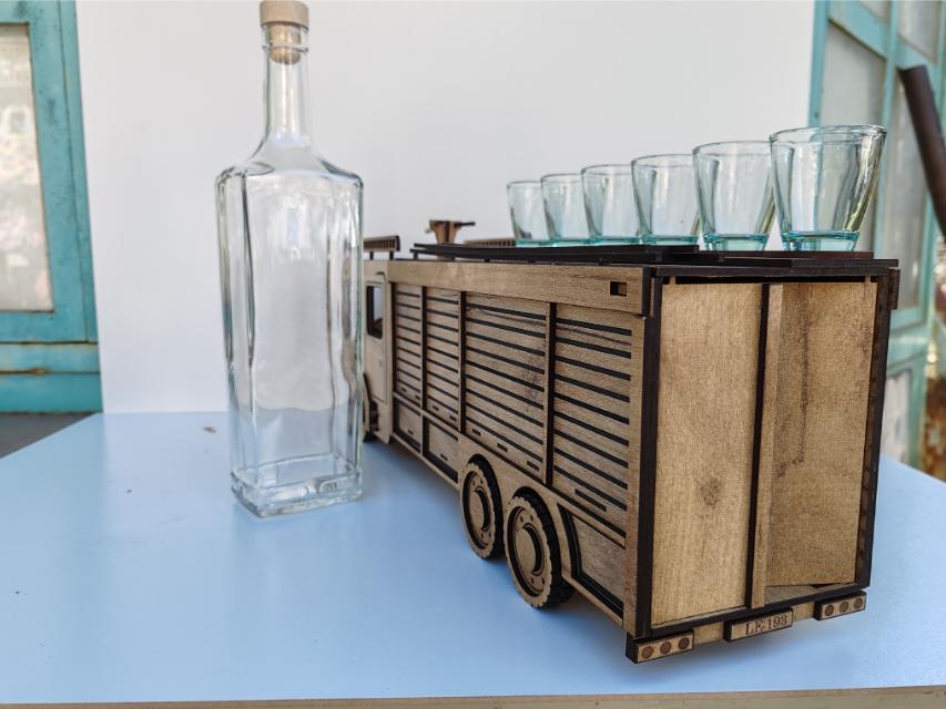 Mini bar Vatrogasni kamion – Poklon koji gasi vatru 🚛 - Slika 5